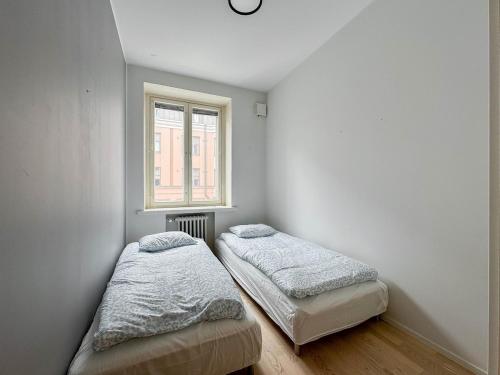 Modern 2BR downtown, private sauna, workspace, Helsinki (photo 8)