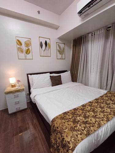 CHIC 1 BR in Air Residences, Манила