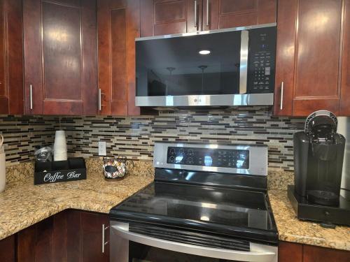 Létesítmények, Family Oasis w Pool, Near Beaches and Parks near Wildlife on Easy Street/Big Cat Rescue