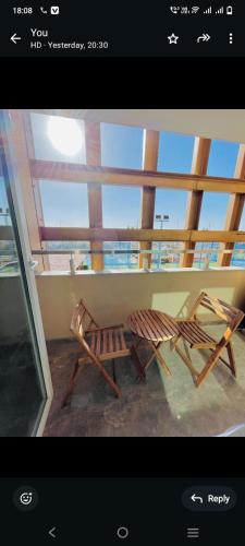 One-Bedroom Apartment image 3