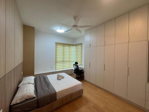Mont kiara warmly 6 pax stay, Kuala Lumpur