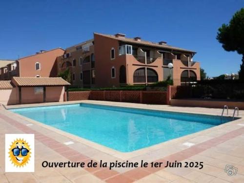 bazen, Duplex de 40m2 avec piscine à Canet en Roussillon (Duplex de 40m2 avec piscine a Canet en Roussillon) in Les Arenes