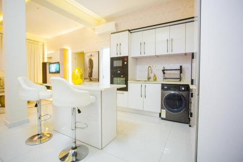 kuhinja, Accra Luxury Apartments @ Silicon Square in Accra