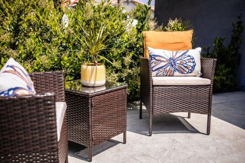 NEW and Modern Cozy Flat in Southern California in โควิน่า (CA)