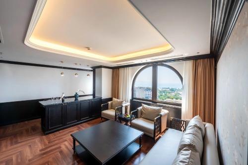 Phan Rang–Tháp Chàm (Ninh Thuận) Grand Luxury Hotel Phan Rang 4-Star Hotel pool