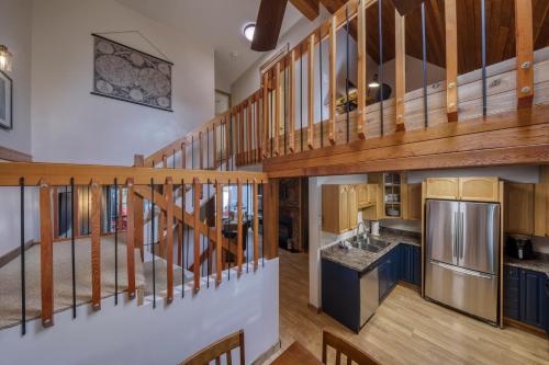 Silver Birch by StayIn in คิมเบอร์เลย์ (BC)