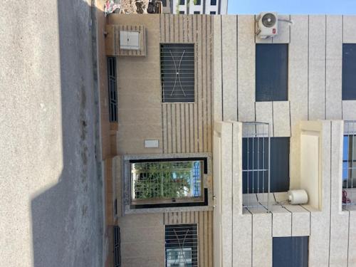 Maison in 뎀나트