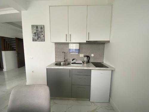 Two-Bedroom Apartment with Terrace image 3