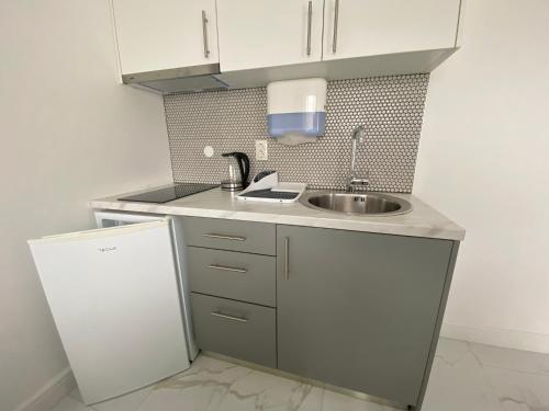Two-Bedroom Apartment with Terrace image 8