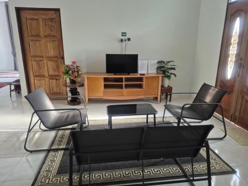 บริการและสิ่งอำนวยความสะดวก, Astaka Homestay Kok Lanas in เกเตเระห์