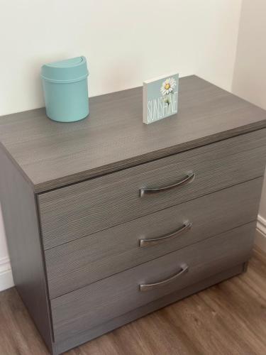 Spacious 2 Beds with Gated Free parking WIFI,NETFLIX No Deposit Required, Birmingham (photo 8)