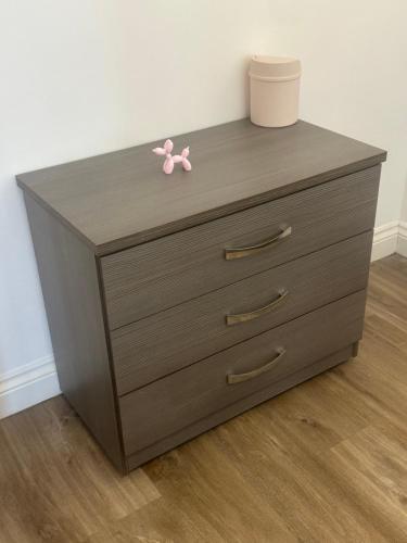 Spacious 2 Beds with Gated Free parking WIFI,NETFLIX No Deposit Required, Birmingham (photo 11)