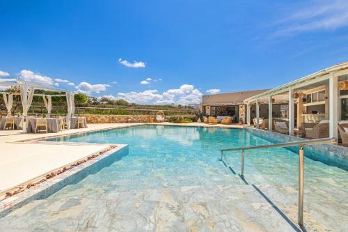 Paradise Island Villas