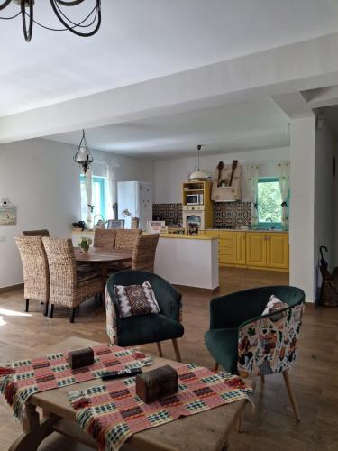 Pensiunea HAPPY in Szörényvár