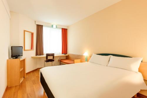 ibis Berlin Ostbahnhof - image 13