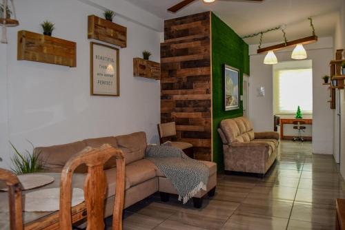 VSS Rustic in Arecibo - Stylish & Relaxing Escape Near Beaches, Arecibo (foto 2)
