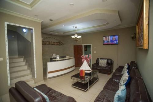 Hành lang, One Large Room with Free Breakfast in Lubumbashi