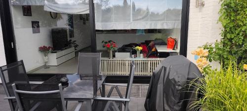 Létesítmények, Moderne Doppelhaushälfte mit Süd-West-Terrasse (Moderne Doppelhaushalfte mit Sud-West-Terrasse) in Erkrath