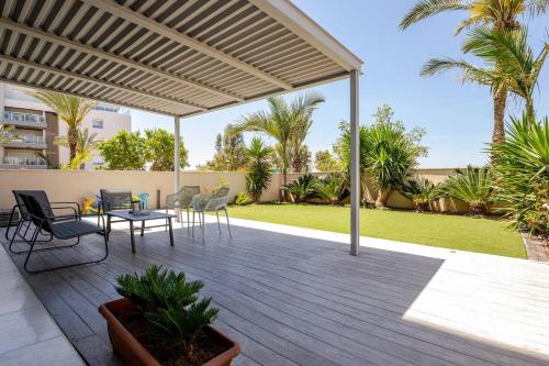 GW002 MAMAD Gugel Waves Amazing Seaview & Garden Family Apartments in Nahariya