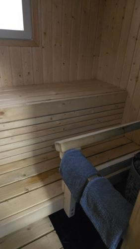 桑拿, 55neliöinen Tilava RivitaloKaksio,Uudet kodinkoneet, sauna (55 nelioinen Tilava RivitaloKaksio, 1-4hlo, Taydellinen keittio, Uudet kodinkoneet, laadukas sauna, ) in 塞伊奈約基