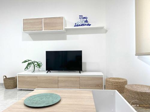 One-Bedroom Apartment image 7