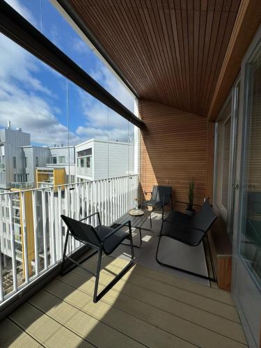 Penthouse with private sauna, large balcony, AC, Helsinki (photo 5)