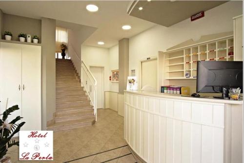 Hotel La Perla – Cupra Marittima, MO