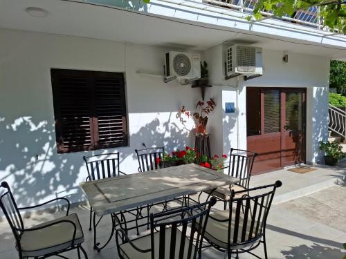 Apartment Cizek - image 5