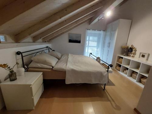 Au doux repos in Bure, Schweiz
