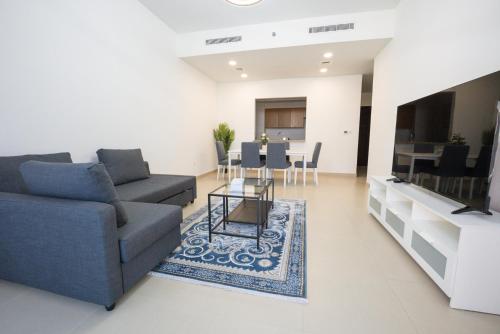 Luxury 2bdr apartment with Burj views & resort amenities, Dubai (Foto 2)