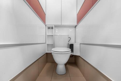 Apartment 10 minutes from city centre with garden, Bratislava (fotografie 4)