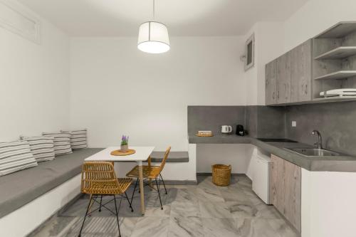 Apartment with City View image 10