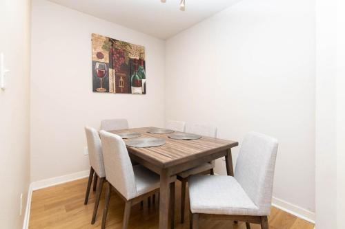 Cozy 2BR Apt in Downtown LA with Pool & Hot Tub, Los Ángeles (foto 10)
