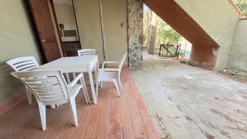 Tesis özellikleri, Villetta Pinus Village in Santa Margherita di Pula
