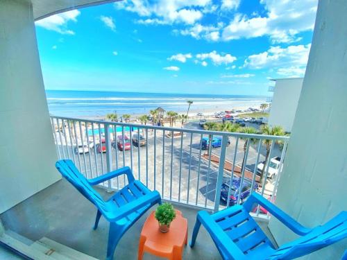 Sea Dip Resort Studios! in Daytona Beach, USA