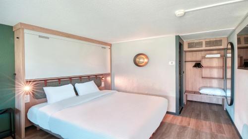 Campanile Dreux - image 4