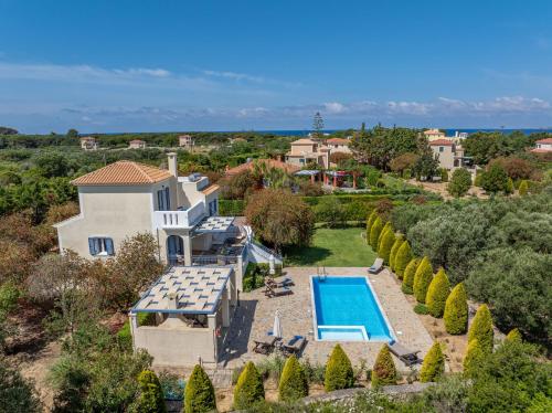 Eglina Villa's 3