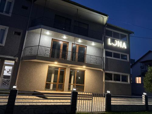LUNA Hotel in Ureki