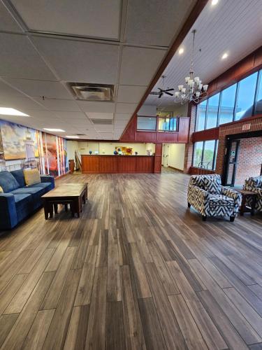 Germaine Inn South Portland