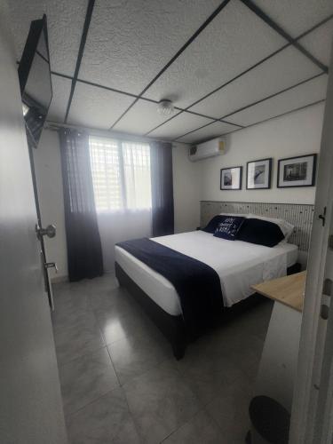 Habitacion con sulay a 10 minutos del aeropuerto punta del este tocumen in Токумен