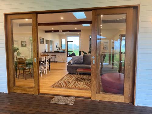 The Saddle Road Farmhouse