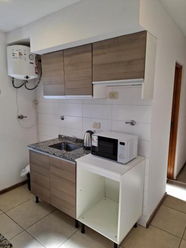 One-Bedroom Apartment image 4
