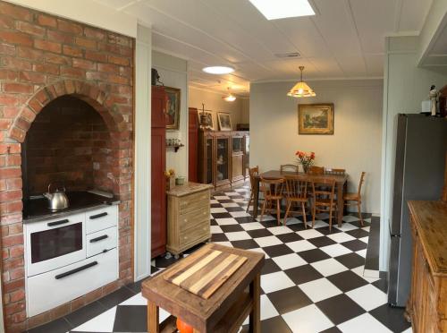 The Willow Bank Guest House in Wakefield