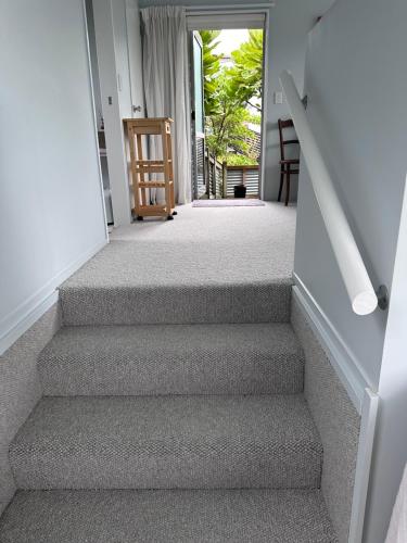 Studio 51 - just 30 seconds to the beach in Waikanae
