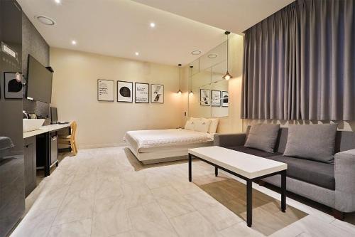 Yangsan Mulgeum Leidea