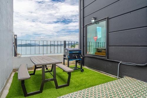 Yellow Submarin Spa Pension in Hwayang-myeon