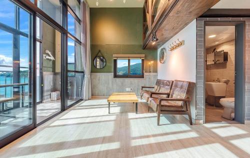 Yellow Submarin Spa Pension in Hwayang-myeon