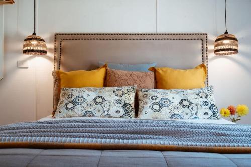 Farm Stay & Private Beach at Pear Tree Cottage in Middleton