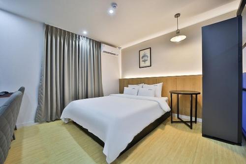 Changwon Myeongseo-dong Hotel Haesung