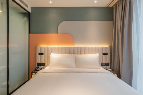 Superior Double Room room in Atour X Hotel Shanghai Jing'an Temple